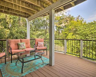 Harpers Ferry Apartment w/ Private Pool & Hot Tub! - Harpers Ferry - Balcony