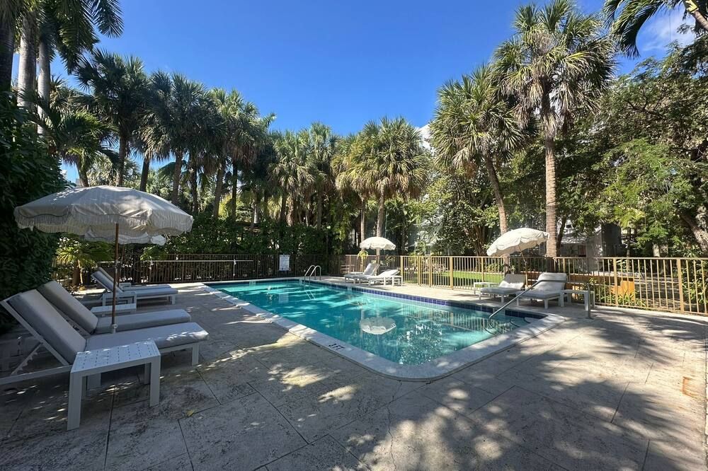 Miami River Inn - מיאמי - בריכה