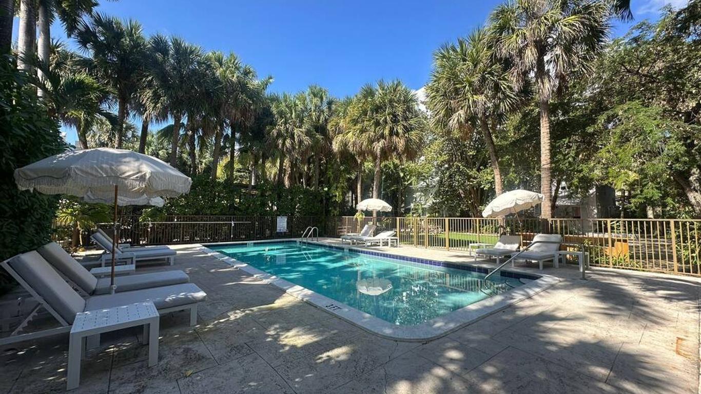 Miami River Inn by Renzzi