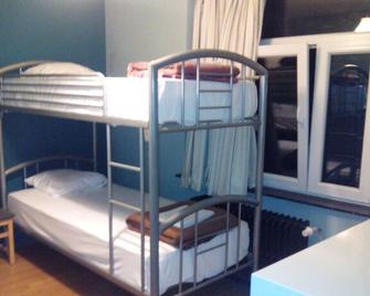 Hostel Louise - בריסל - חדר שינה