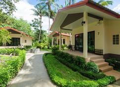 Garden Villa Khaolak - Khao Lak - Patio