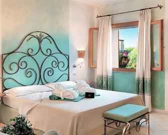 Resort Cala Di Falco - Cannigione - Chambre