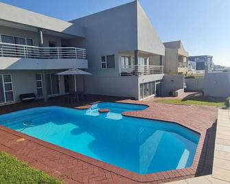 La Lucia Beach Villa - Cottage Villa - Durban - Pool