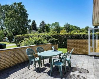Ae235-Aeroskobing-Hanses-Ager-8 - Ærøskøbing - Patio