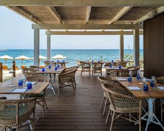Is Molas Resort - Pula - Restaurant