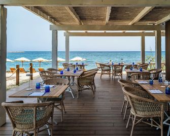 Is Molas Resort - Pula - Restaurant