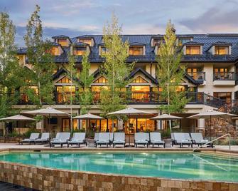 Vail Residences at Cascade Village - Vail - Building