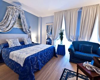 Ostuni Palace - Hotel Bistrot & Spa - אוסטוני - חדר שינה