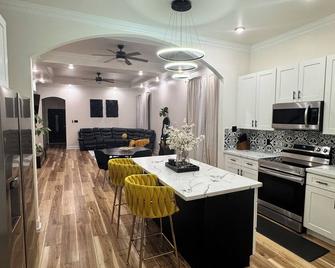 Beautiful New Construction 3-bedroom house New Orleans 15min from downtown area - ニューオーリンズ