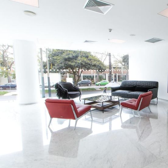 NM Lima Hotel image 1