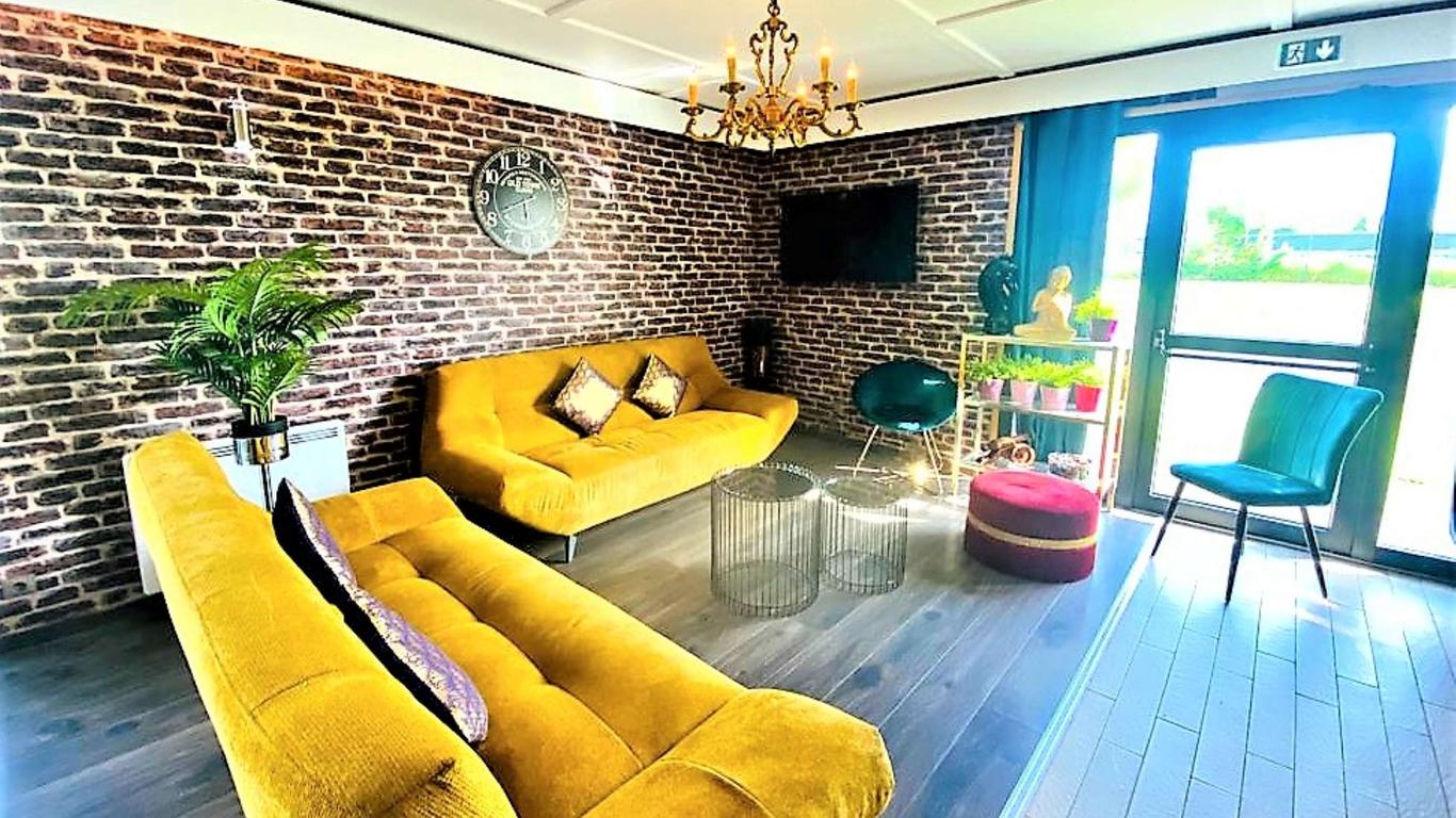 كيرياد بيرون