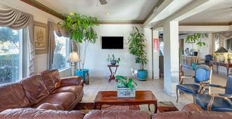 Econo Lodge Downtown South - San Antonio - Living room