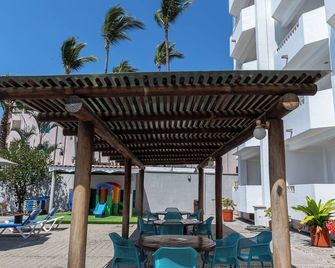Torreblanca Beach Hotel and Suites Guayabitos - Desayuno y Comida Incluido - Rincon de Guayabitos