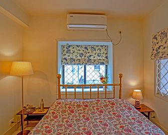 Yellowbrick - Calcutta's Freshest BnB - Kolkata - Bedroom