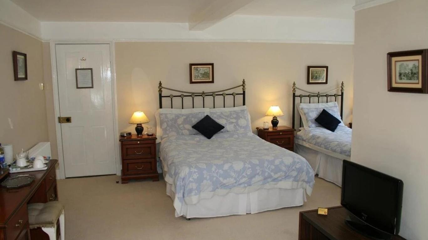 Clayhill House Bed & Breakfast