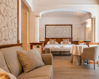 Grand Hotel Terme & Spa - Montegrotto Terme - Bedroom