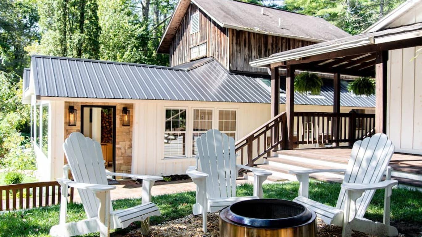 Outpost Inn