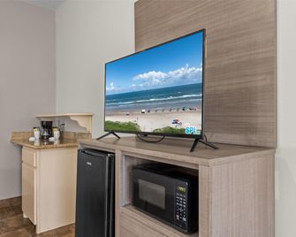 Ramada by Wyndham & Suites South Padre Island - סאות' פאדרה איילנד - חדר שינה
