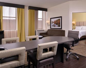 Candlewood Suites Terre Haute - Terre Haute - Dining room