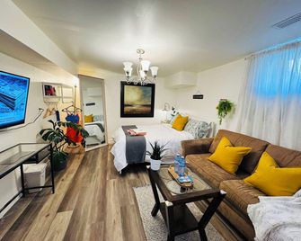 Sunrise Bnb - Τορόντο - Σαλόνι