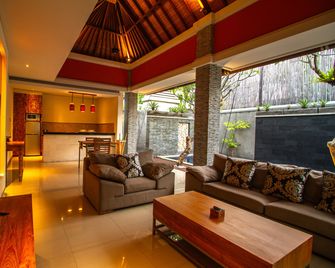 The Wolas Villas - Kuta - Sala de estar