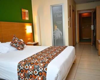 Palm Club Hotel - Abiyán - Habitación