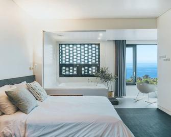 Jeju Bricks Hotel - Seogwipo - Habitación
