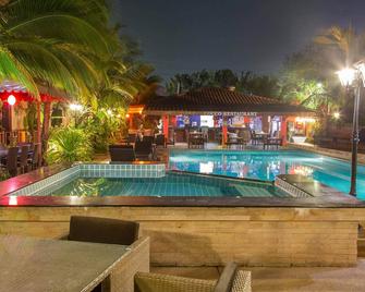 Cocco Resort - Trung tâm Pattaya - Bể bơi