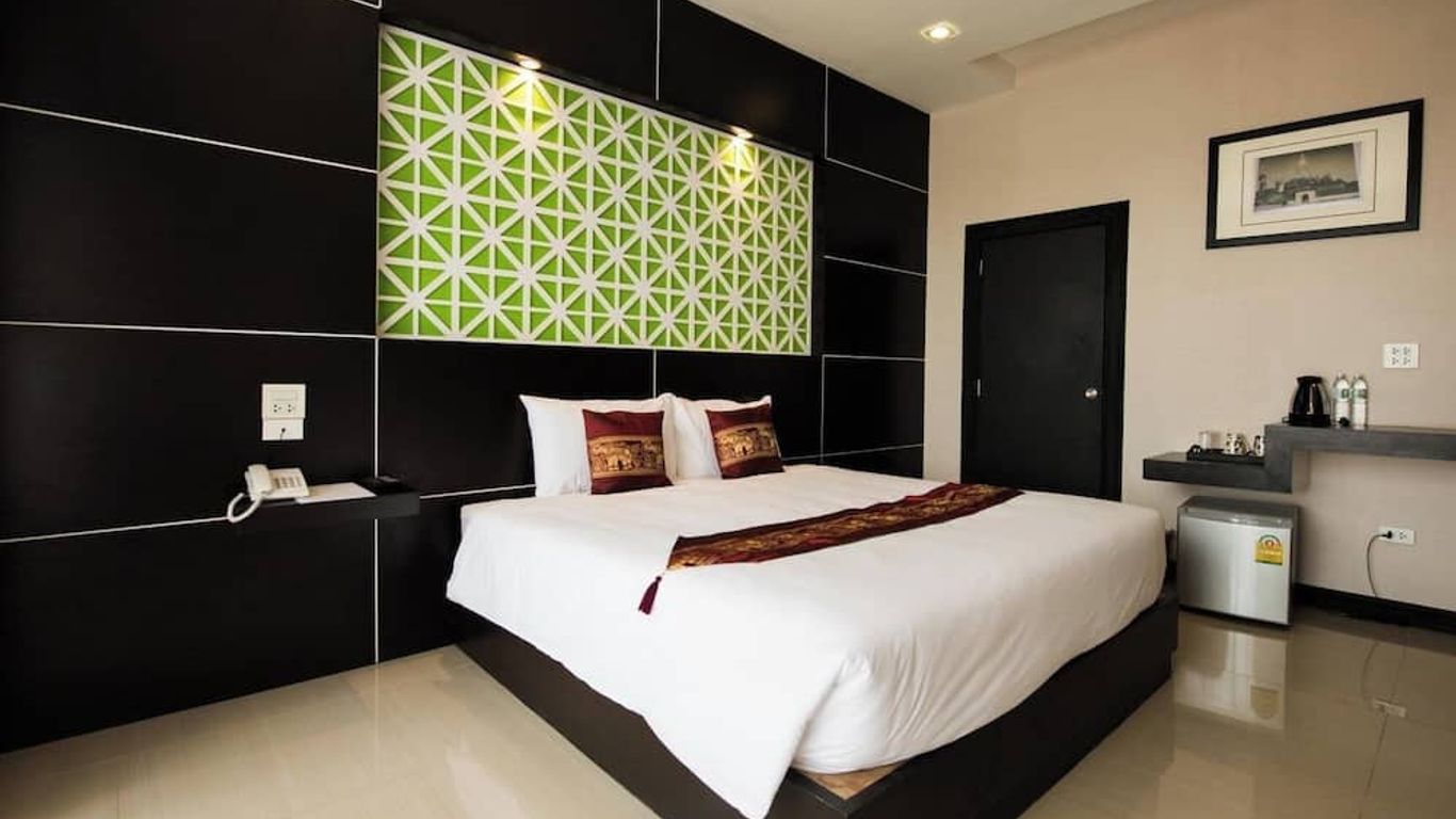 Thatluang View Hotel