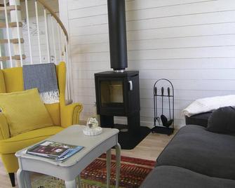 2 Bedroom Cozy Home In Lidhult - Lidhult - Sala de estar