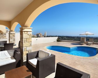 Club St. George - Paphos - Pool