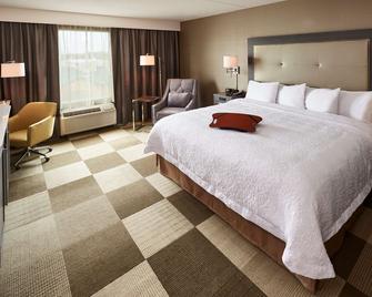 Hampton Inn by Hilton Timmins - Timmins - Schlafzimmer