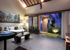 Desa di Bali Villas - Denpasar - Oturma odası