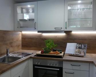 New \'Drei Eichen\' vacation apartment (55m2) with sun terrace - Oberschwarzach - Kitchen
