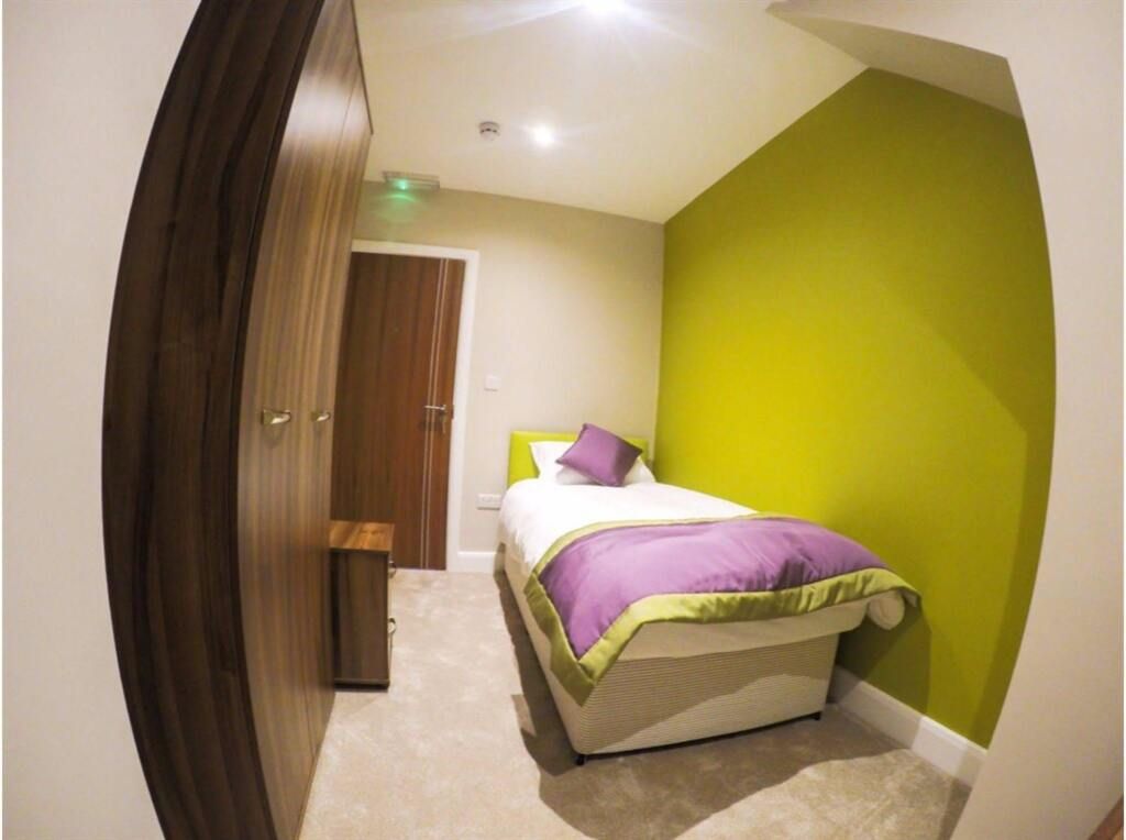 أويو ذا آرتش، ملعب ويمبلي