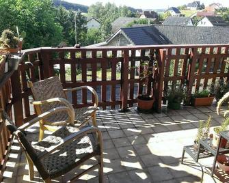 Ferienwohnungen-Willrich-Ferienwohnung-2 - Blankenheim - Balkon