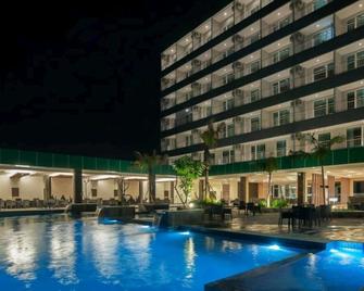 Dalton Hotel Makassar - Makassar