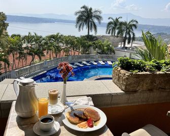 Excelaris Grand Resort Conventions & Spa - Tequesquitengo - Balcón