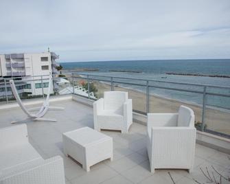 Hotel Dolce Stella - Torre Melissa - Balcony