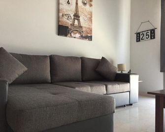 CriteriaHome! nice&easy - Madrid - Sala