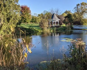 Inntiquity, A Country Inn - Logansport - Buiten zicht