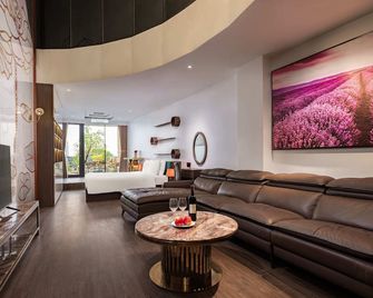 Moonlight Tay Ho - האנוי - טרקלין