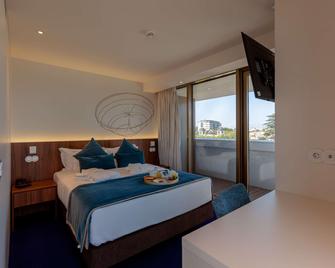 Sea Porto Hotel - Matosinhos - Schlafzimmer