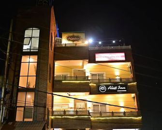 Hotel Alig Inn - Alīgarh - Building