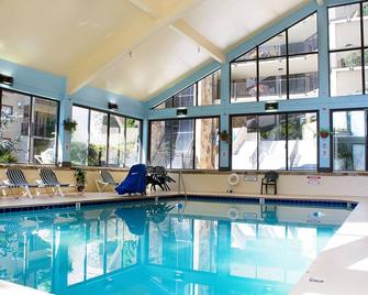 Gatlinburg Town Square by Exploria Resorts - Gatlinburg - Pool