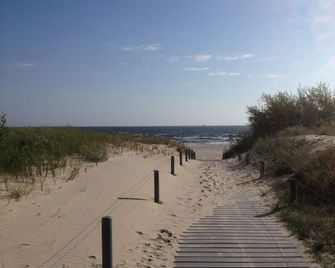 Cheerful Apartment in Wilhelmshof Usedom Near Baltic Sea - אוזדום - חוף