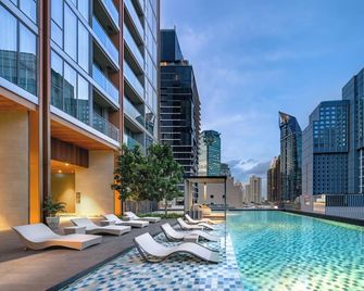 Oakwood Suites Bangkok - Bangkok - Pool