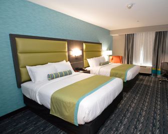 Holiday Inn Express & Suites Pasadena Houston Southeast by IHG - Пасадена - Спальня
