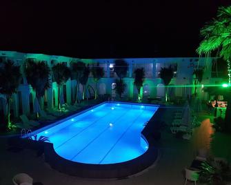 Pidasus Hotel - Burhaniye - Piscina
