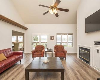 Tellico Village, Southwest of Knoxville, Lakefront Community - Loudon - Sala de estar